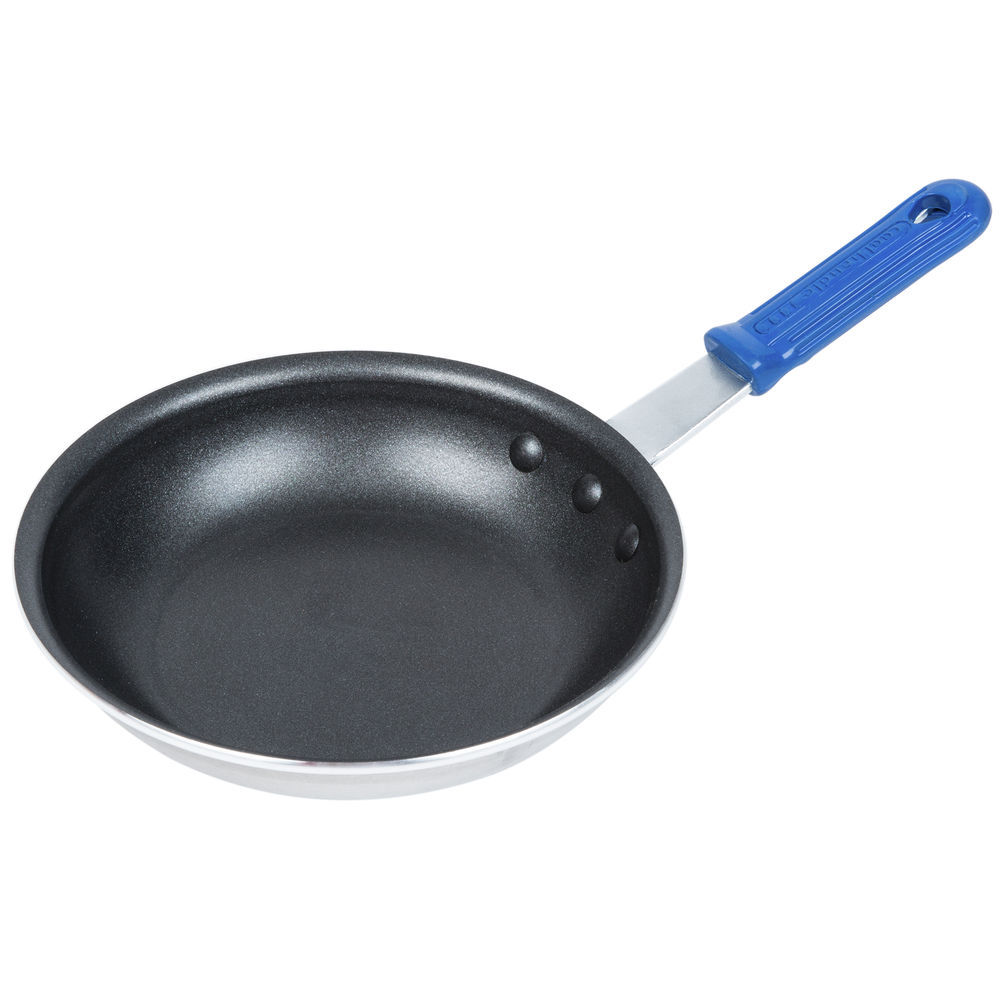 Vollrath 7-inch Wear-Ever aluminum fry pan with CeramiGuard II nonstick  coating and Cool Handle silicone handle - #Z4007 - 6 per case