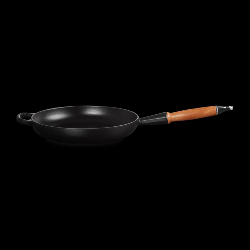 Le Creuset Signature Alpine Fry Pan with Wood Handle, 10.25