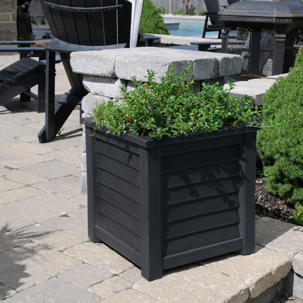 Mayne Lakeland 20x20 Planter - Black